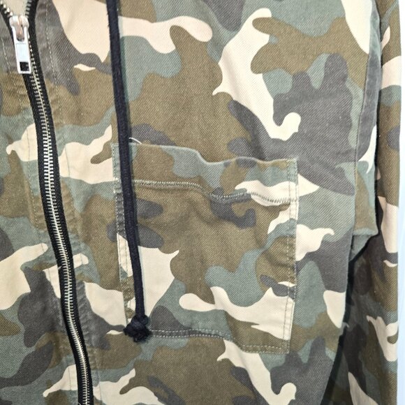 H&M Divided Camo Hoodie Sweatshirt Size 6 Draw String Green Black Zip Up - Picture 2 of 7